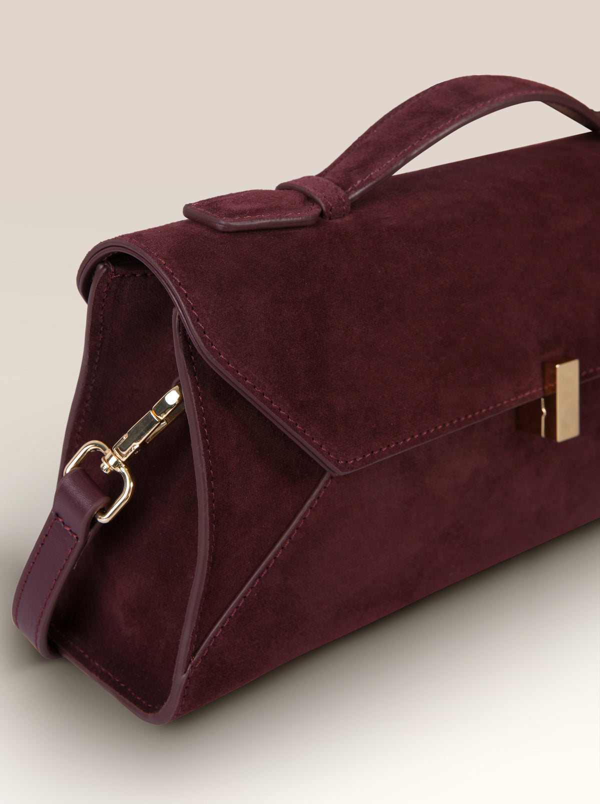 ARIA BURGUNDY